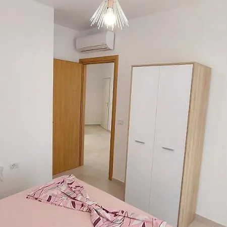 Reina Apartments_lura 3_gjiri Lalzit Apartment Durres